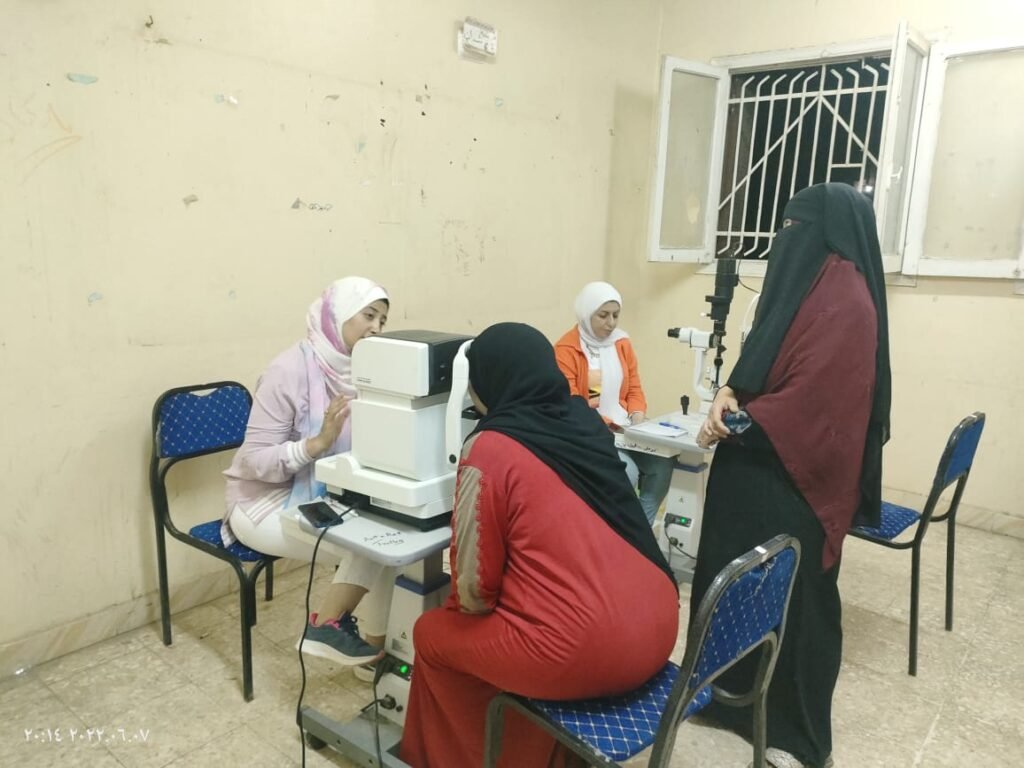 المجلس القومي للمرأة وبالتعاون مع مؤسسة راعي مصر وقوافل طبية بقرية الزيتون ببني سويف